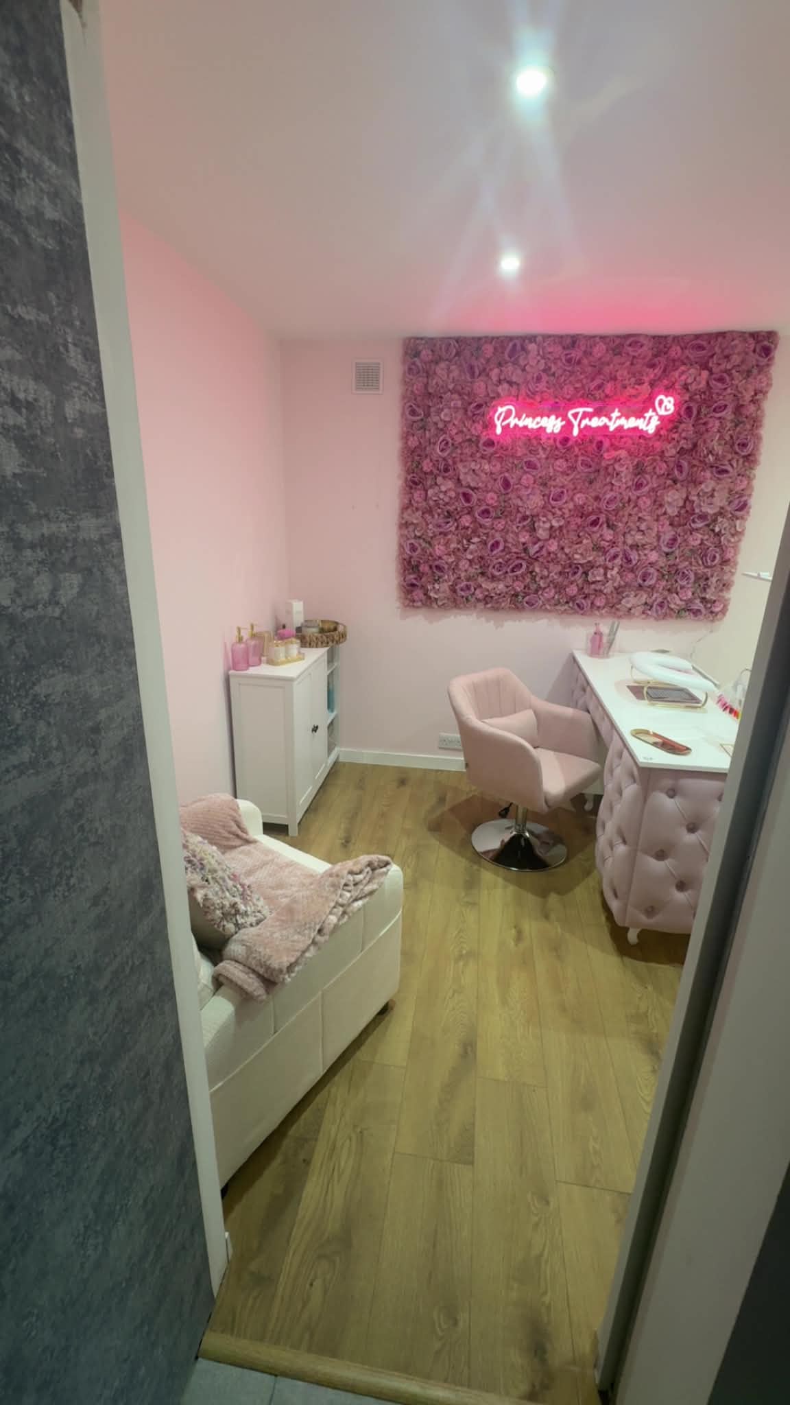 Salon